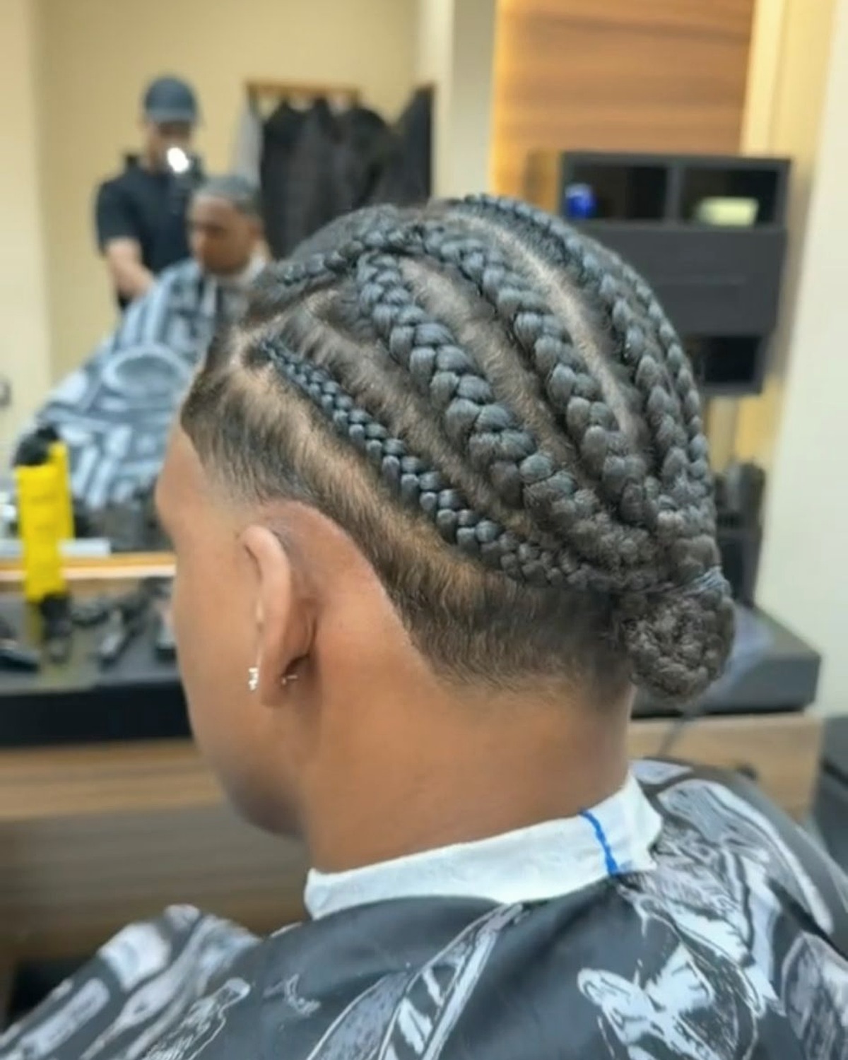 Classic slick haircut met fade bij RochBarber